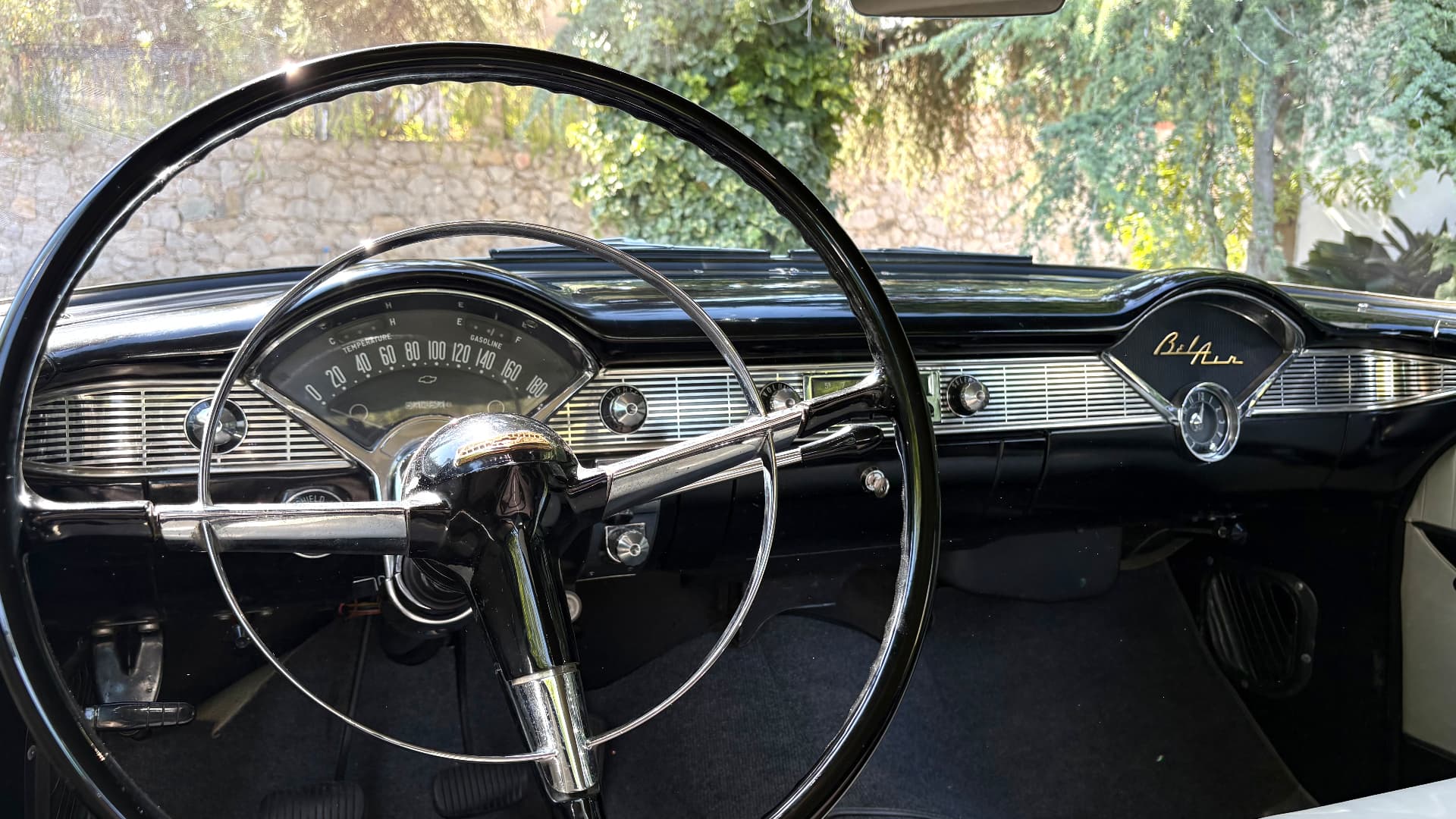 Chevrolet Bel Air interior — exterior 3