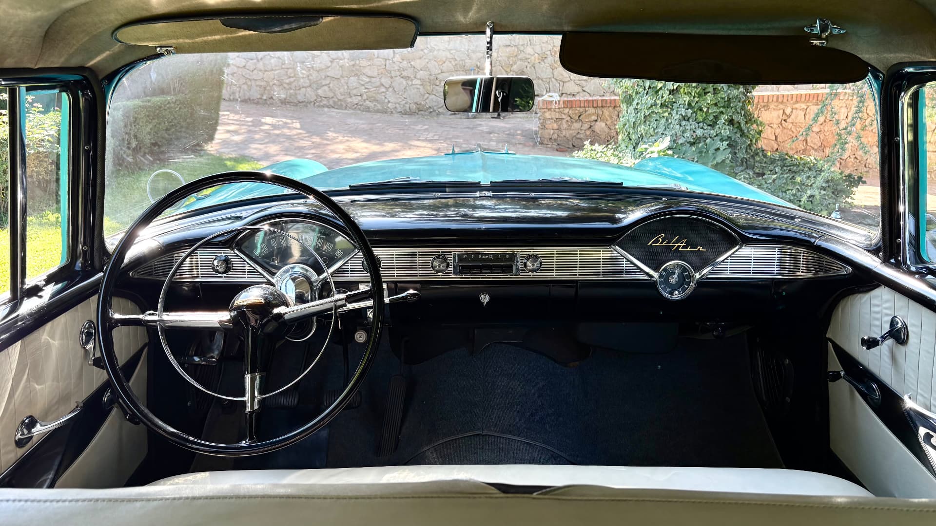 Chevrolet Bel Air interior — exterior 4