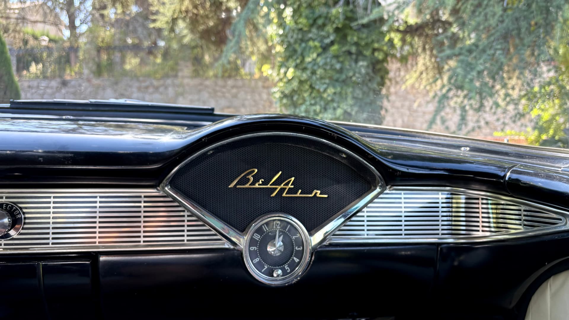 Chevrolet Bel Air interior — exterior 6